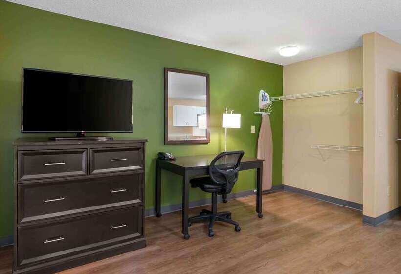 בית מלון כפרי Extended Stay America Suites  St. Petersburg  Clearwater  Executive Dr