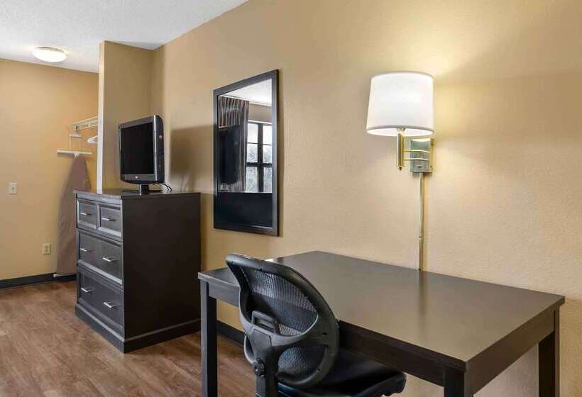בית מלון כפרי Extended Stay America Suites  St. Petersburg  Clearwater  Executive Dr