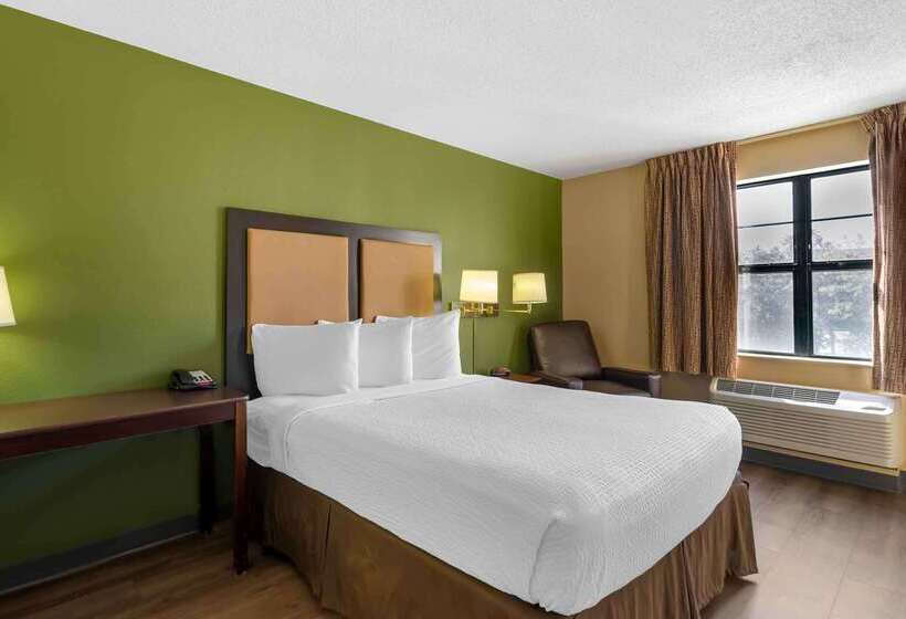 בית מלון כפרי Extended Stay America Suites  St. Petersburg  Clearwater  Executive Dr