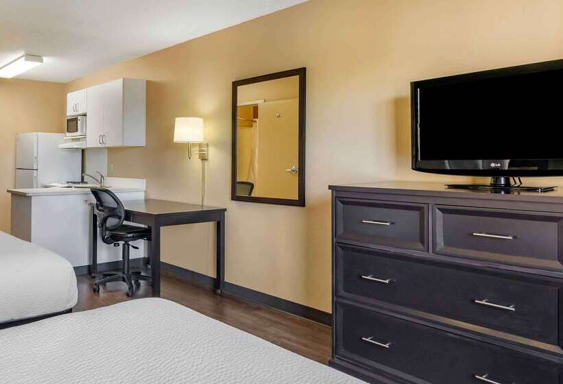 בית מלון כפרי Extended Stay America Suites  St. Petersburg  Clearwater  Executive Dr