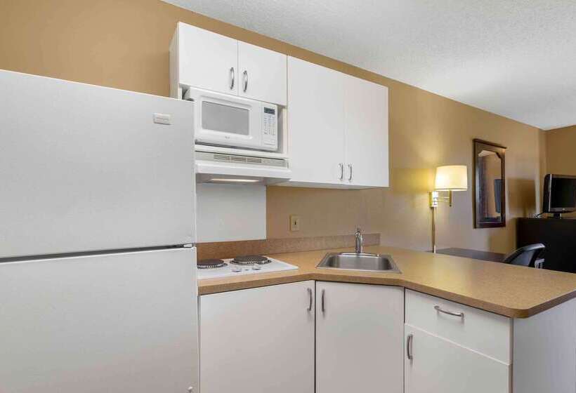 בית מלון כפרי Extended Stay America Suites  St. Petersburg  Clearwater  Executive Dr