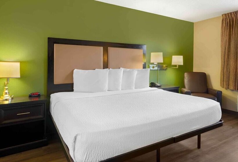 בית מלון כפרי Extended Stay America Suites  St. Petersburg  Clearwater  Executive Dr