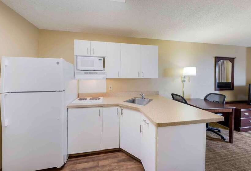 فندق Extended Stay America Suites   Orange County   Huntington Beach