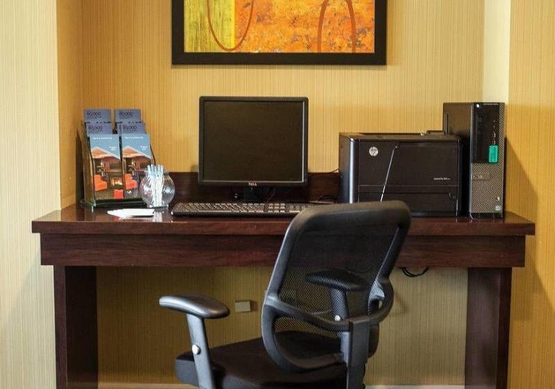 فندق Fairfield Inn By Marriott Bangor