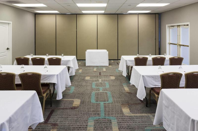 فندق Fairfield Inn By Marriott Santa Clarita Valencia