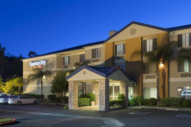 فندق Fairfield Inn By Marriott Santa Clarita Valencia
