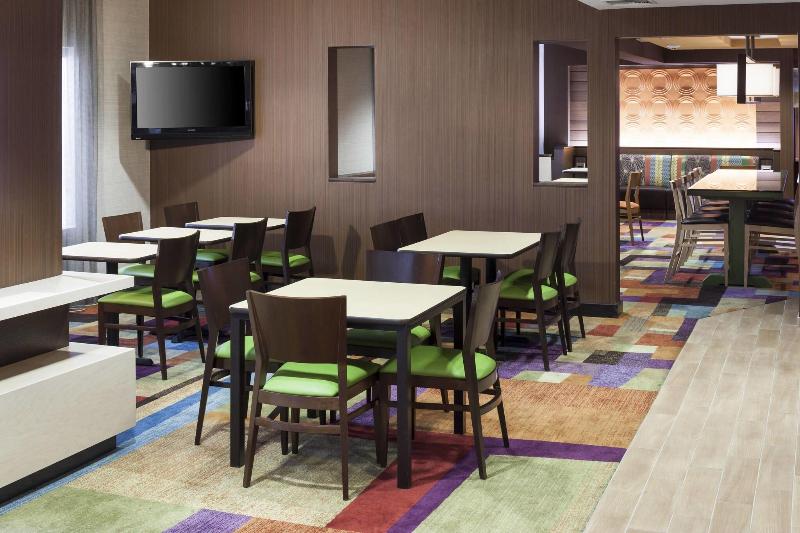 فندق Fairfield Inn By Marriott Santa Clarita Valencia