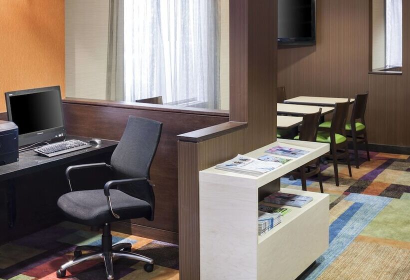 فندق Fairfield Inn By Marriott Santa Clarita Valencia