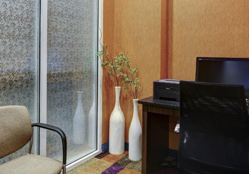 هتل Fairfield Inn By Marriott Dothan