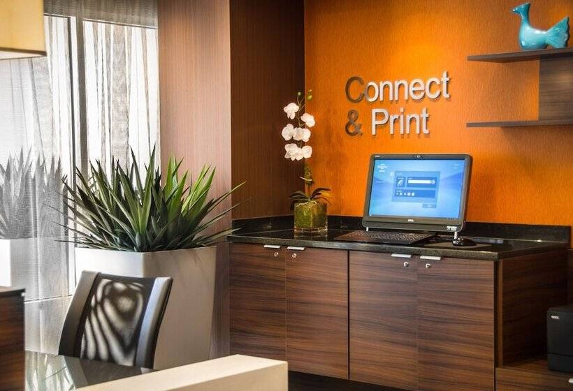 בית מלון כפרי Fairfield Inn & Suites Dulles Airport