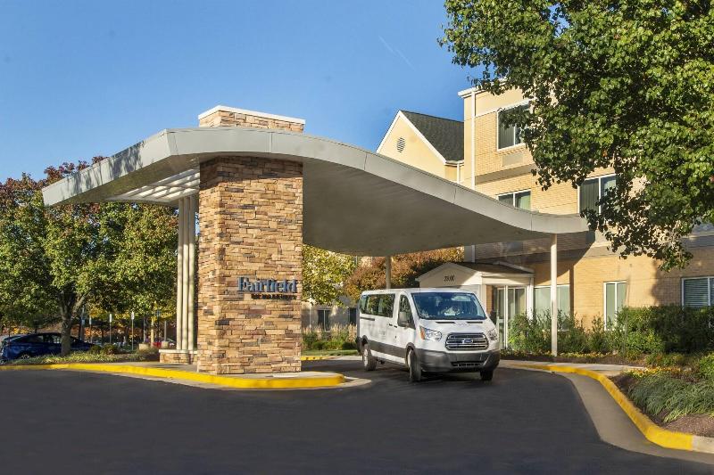 בית מלון כפרי Fairfield Inn & Suites Dulles Airport