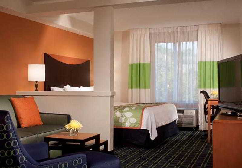 בית מלון כפרי Fairfield Inn & Suites By Marriott Atlanta Kennesaw