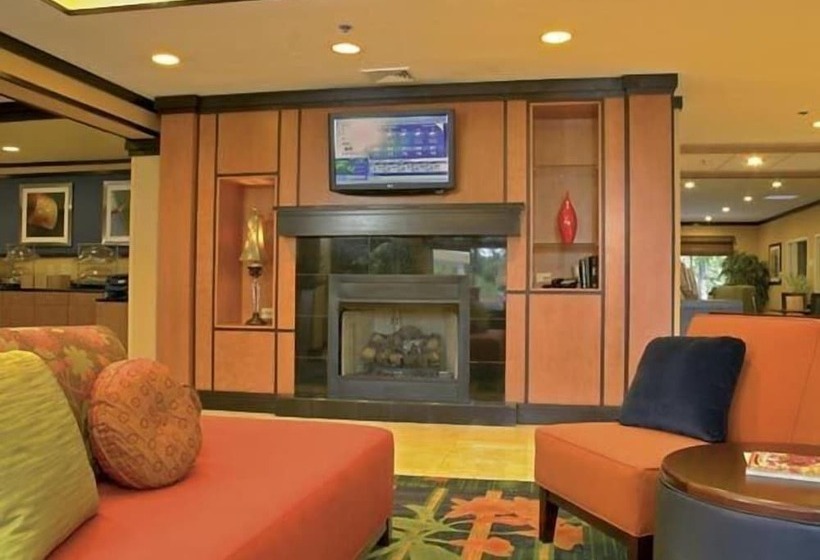 בית מלון כפרי Fairfield Inn Suites Brunswick