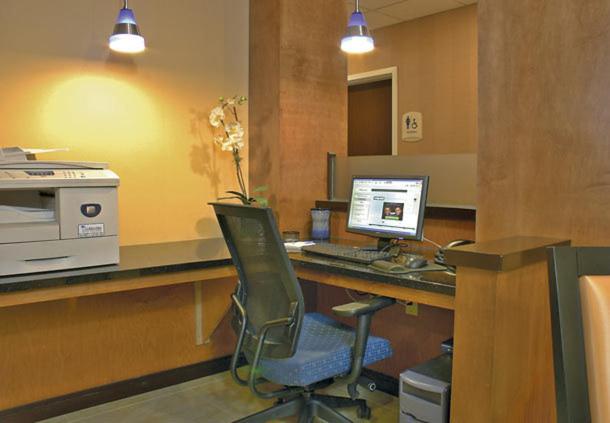 Отель Fairfield Inn Suites Brunswick