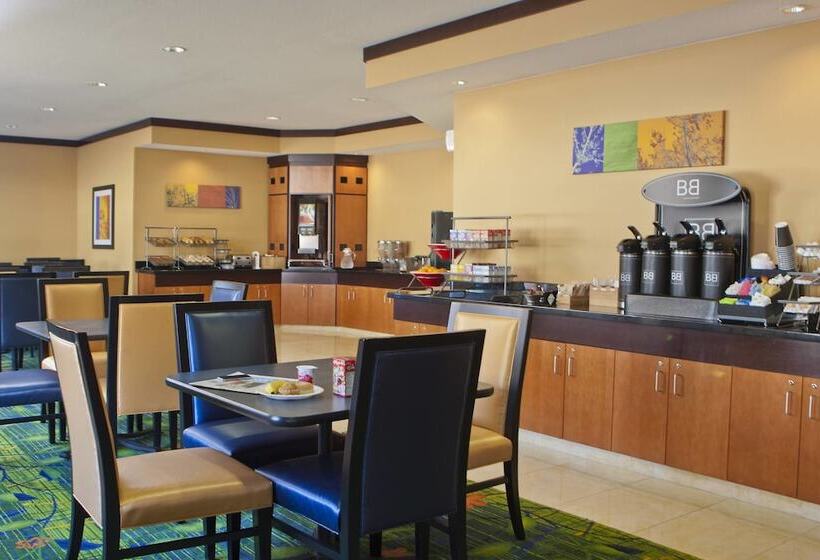 ホテル Fairfield Inn & Suites By Marriott Champaign