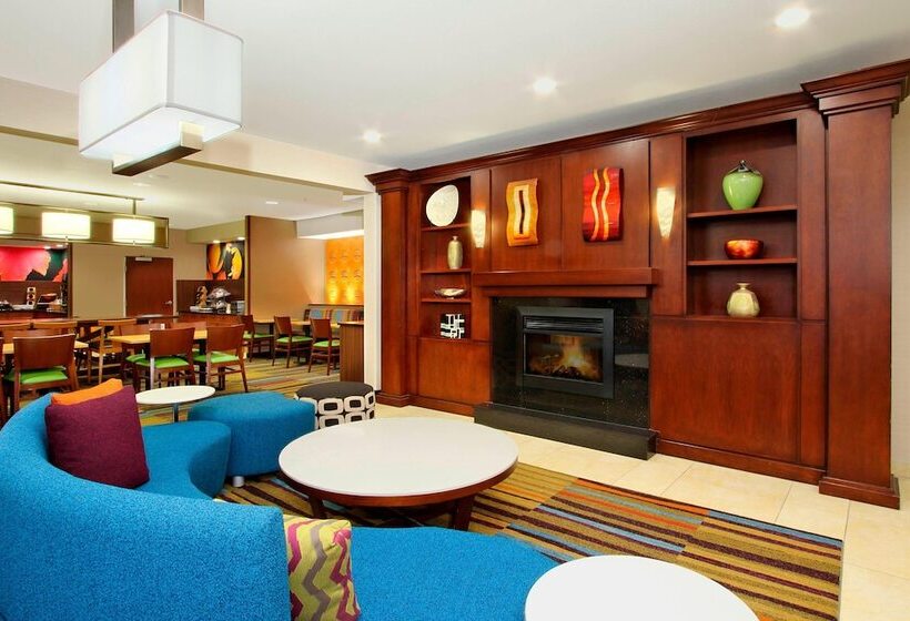 ホテル Fairfield Inn & Suites Colorado Springs South