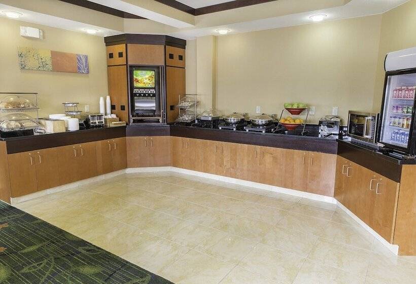 ホテル Fairfield Inn & Suites Fargo