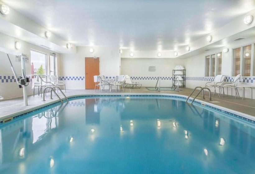 ホテル Fairfield Inn & Suites Fargo
