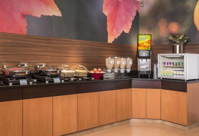 ホテル Fairfield Inn & Suites By Marriott Frederick