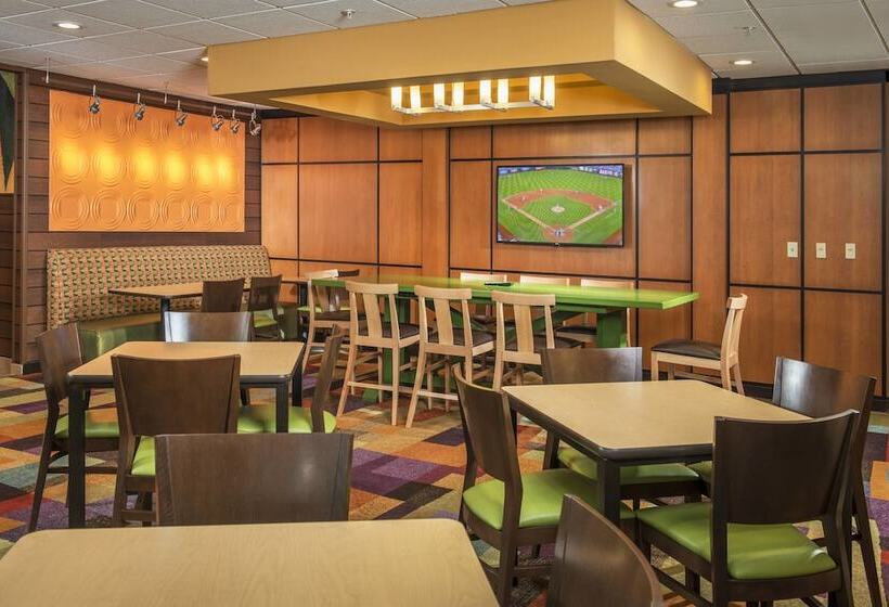 ホテル Fairfield Inn & Suites By Marriott Frederick