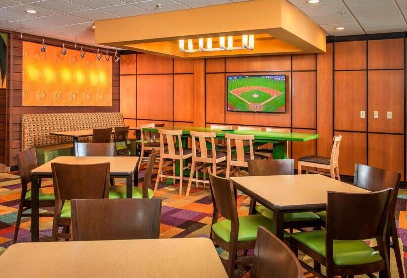 ホテル Fairfield Inn & Suites By Marriott Frederick