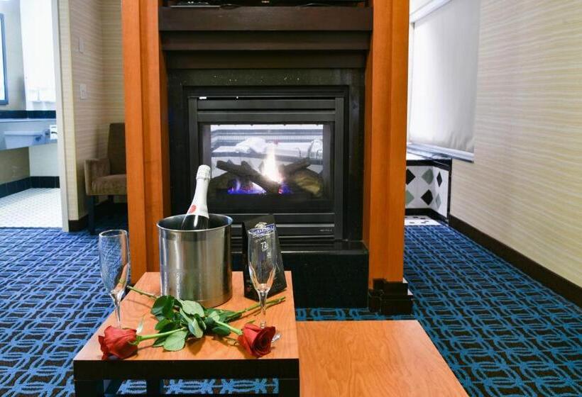 هتل Fairfield Inn Hartford Airport