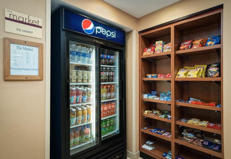 هتل Fairfield Inn Hartford Airport