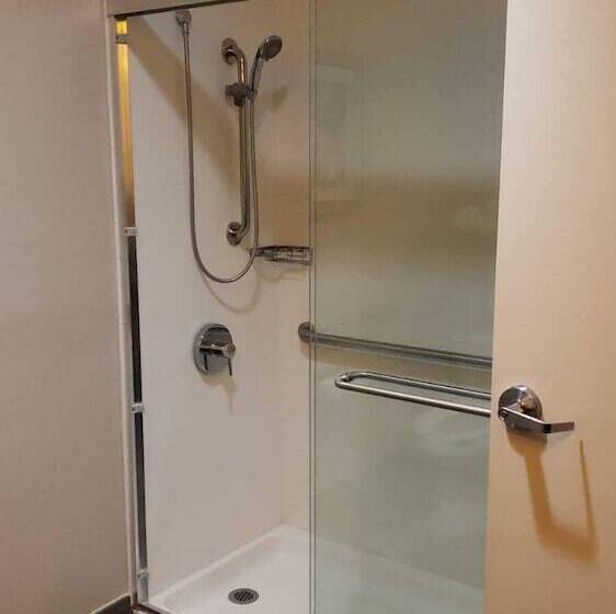 Отель Fairfield Inn & Suites Hattiesburg / University