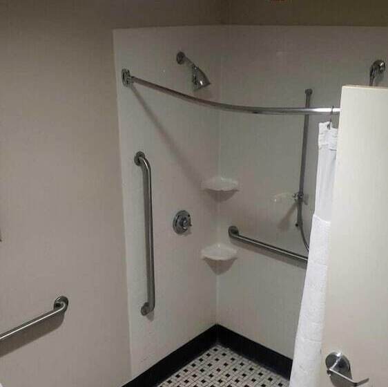 Отель Fairfield Inn & Suites Hattiesburg / University