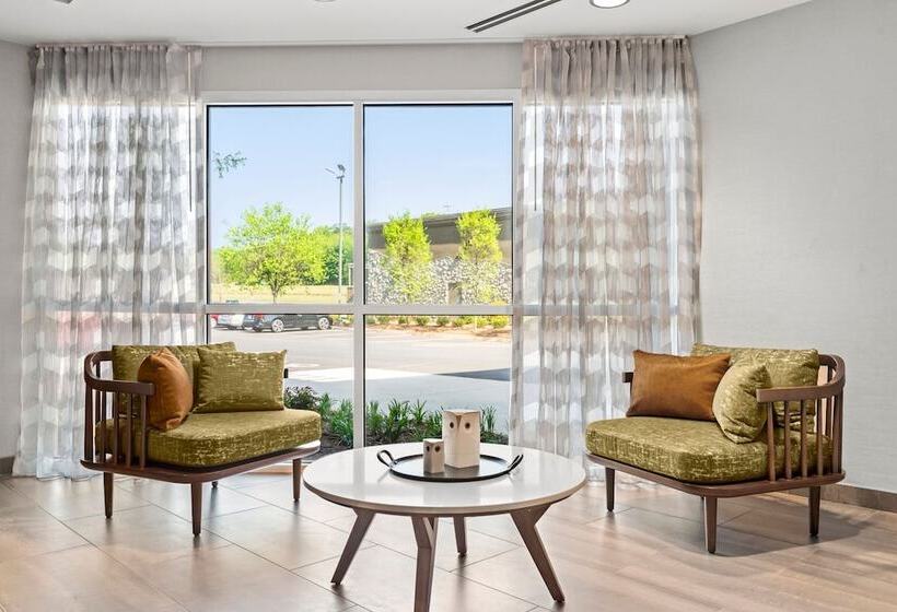 فندق Fairfield Inn & Suites By Marriott Hickory