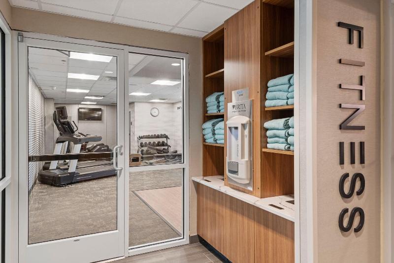 فندق Fairfield Inn & Suites By Marriott Hickory