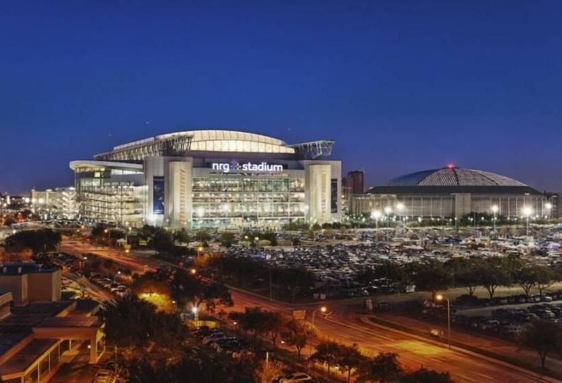 בית מלון כפרי Fairfield Inn & Suites Houston Westchase