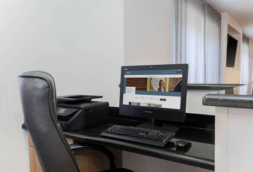 בית מלון כפרי Fairfield Inn & Suites Houston Westchase