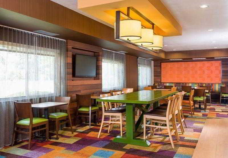 בית מלון כפרי Fairfield Inn & Suites Houston Westchase