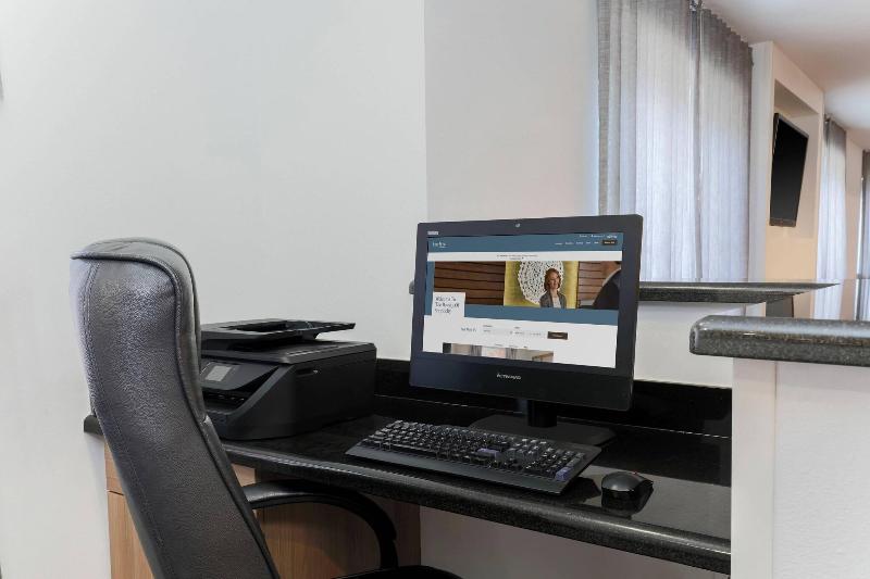 בית מלון כפרי Fairfield Inn & Suites Houston Westchase