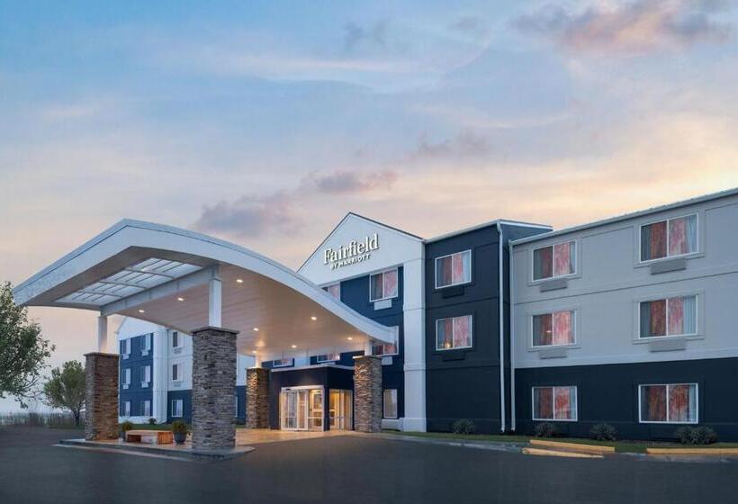 فندق Fairfield Inn & Suites Kansas City Airport