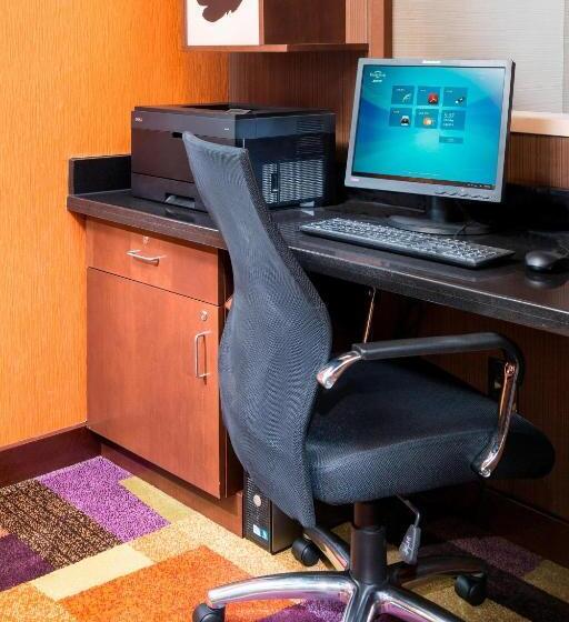 فندق Fairfield Inn & Suites Kansas City Lee S Summit