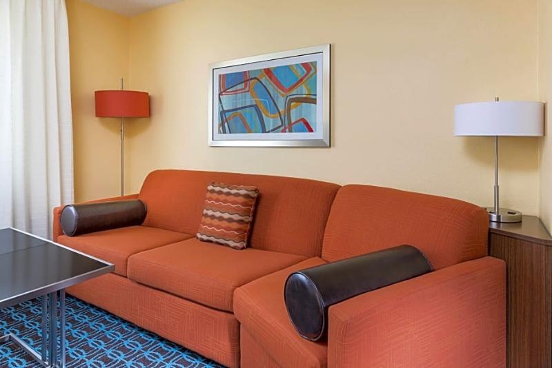 فندق Fairfield Inn & Suites Kansas City Lee S Summit
