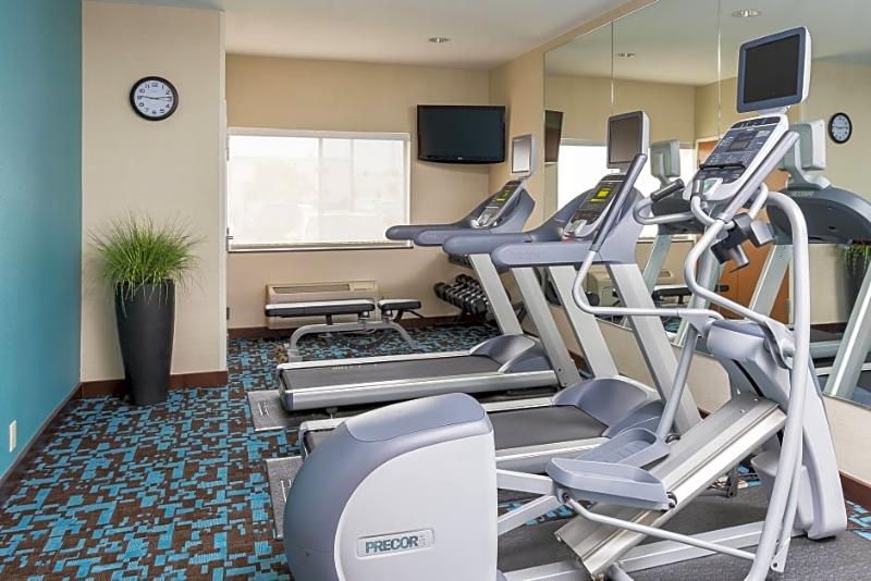 فندق Fairfield Inn & Suites Kansas City Lee S Summit