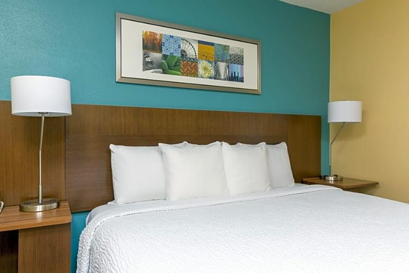 فندق Fairfield Inn & Suites Kansas City Lee S Summit