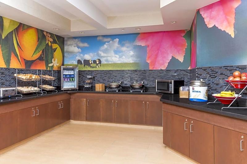 فندق Fairfield Inn & Suites Kansas City Lee S Summit