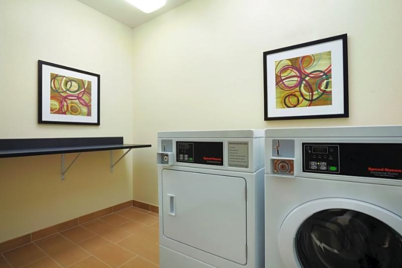 فندق Fairfield Inn & Suites Kansas City Lee S Summit