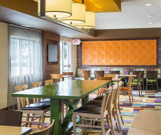 هتل Fairfield Inn & Suites Lafayette