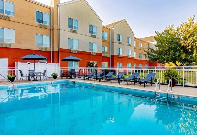 ホテル Fairfield Inn & Suites Lancaster