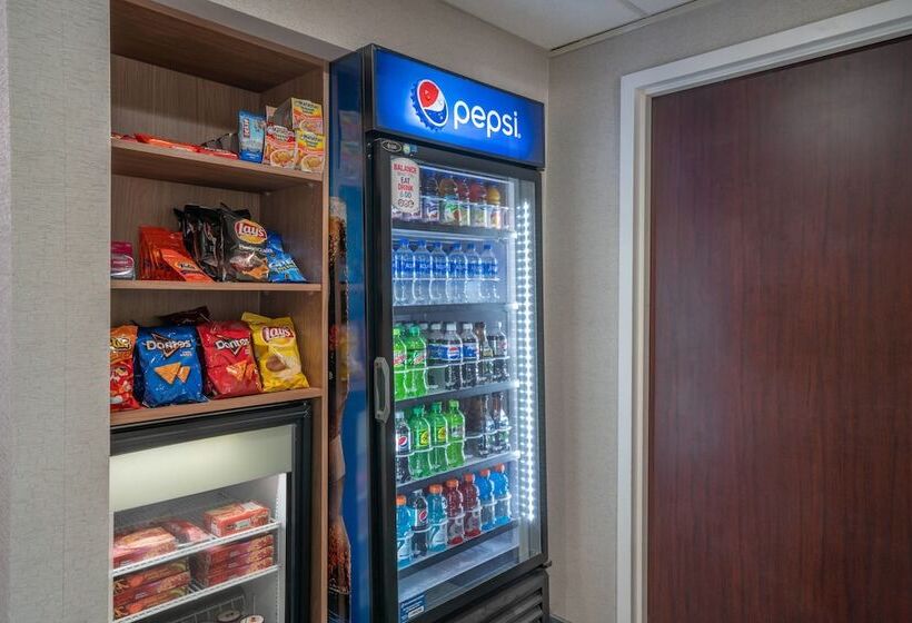 호텔 Fairfield Inn & Suites Memphis I240 & Perkins