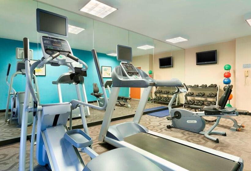 هتل Fairfield Inn & Suites Midland