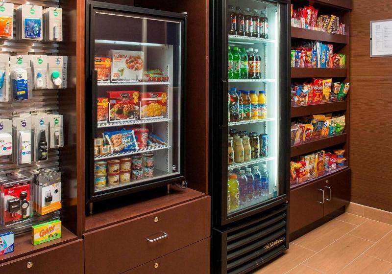 فندق Fairfield Inn & Suites Oshkosh