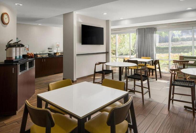 فندق Fairfield Inn & Suites Portland West Beaverton