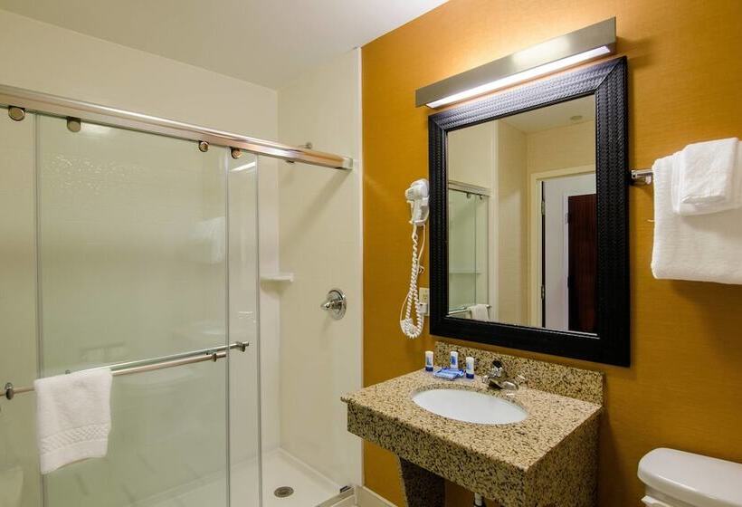 בית מלון כפרי Fairfield Inn And Suites By Marriott Potomac Mills Woodbridge