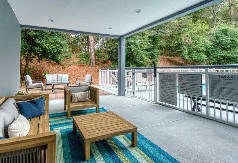 هتل Fairfield Inn & Suites Raleigh Crabtree Valley